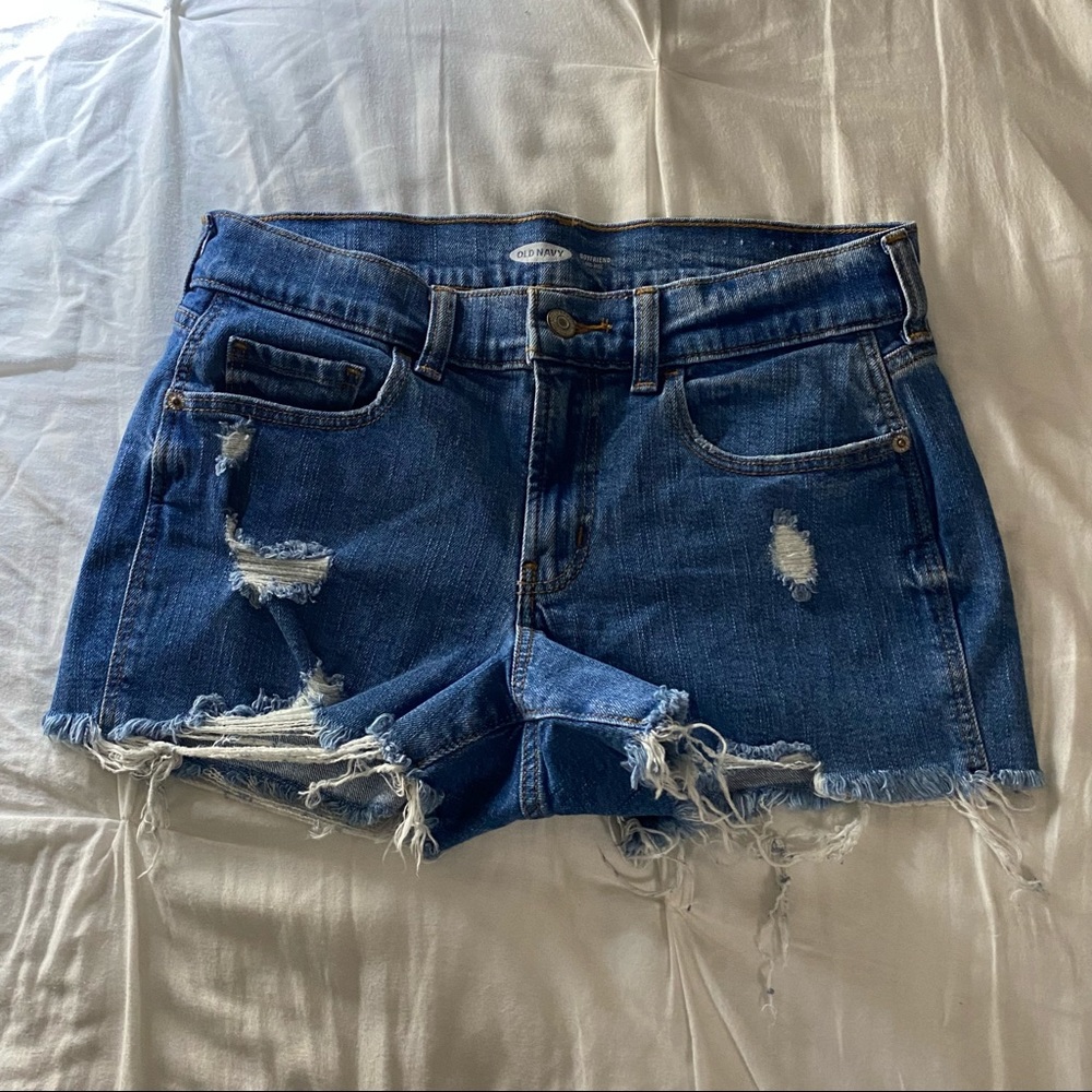OLD NAVY HIGH RISE SHORTS